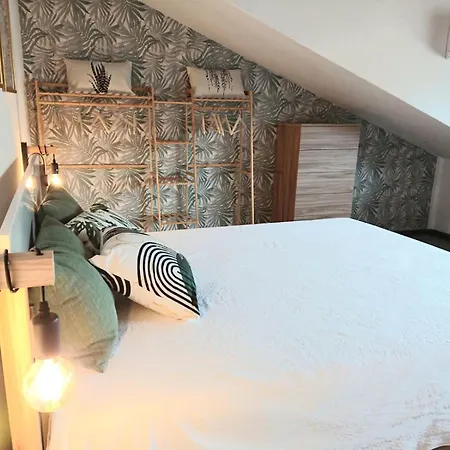 Vacanze In Mansarda Apartamento *