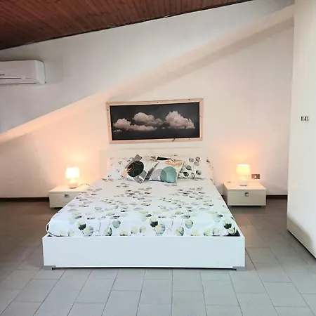 아파트 Vacanze In Mansarda